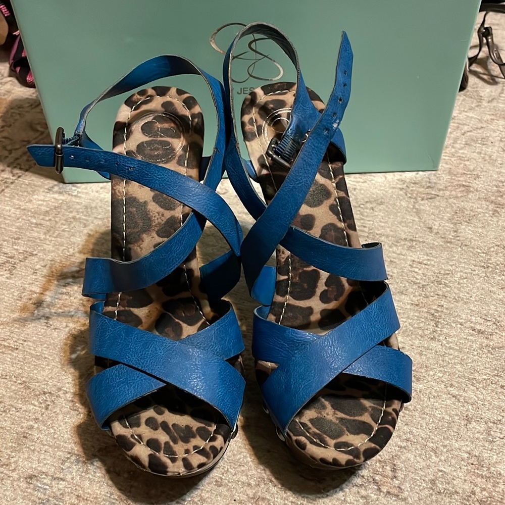 Jessica Simpson Blue heels